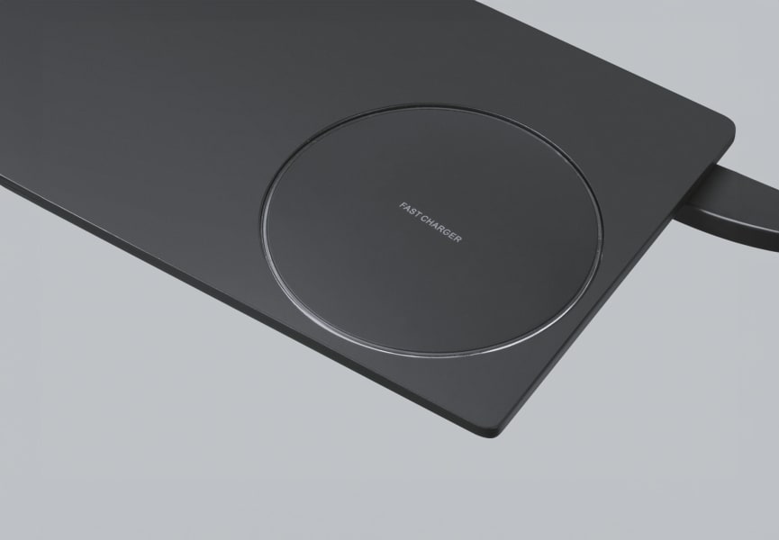 Miroir de salle de bain avec éclairage LED et chargeur de téléphone portable Concept Ledimex détail 3