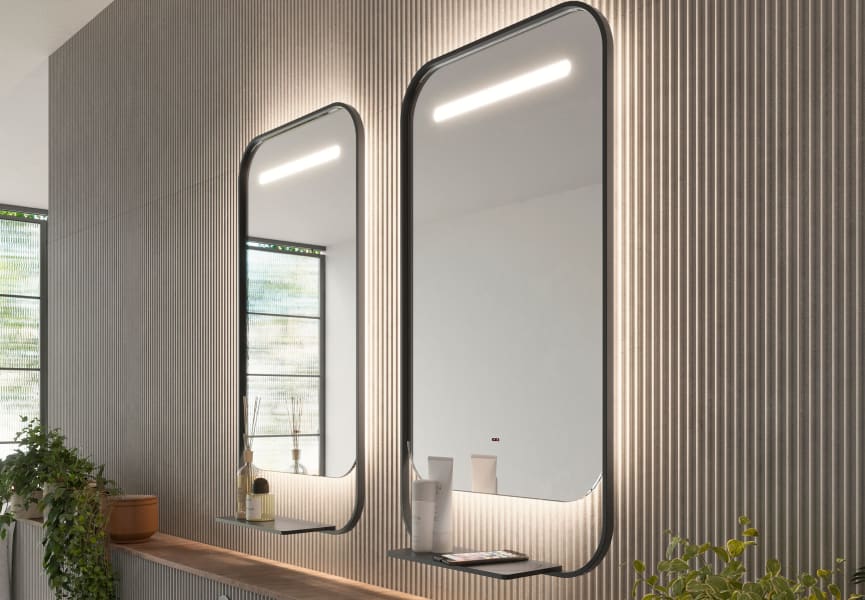 Miroir de salle de bain avec éclairage LED et chargeur de téléphone portable Concept Ledimex principal 0