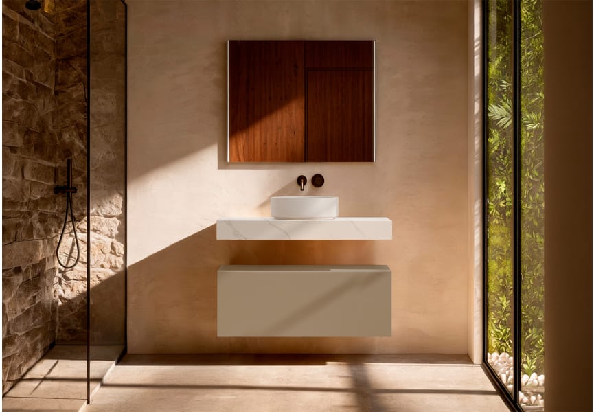 Meuble de salle de bains avec plan de toilette en HPL résine de 10 cm, finition en marbre « Cala », avec caisson « Nomade » de Visobath principal 8