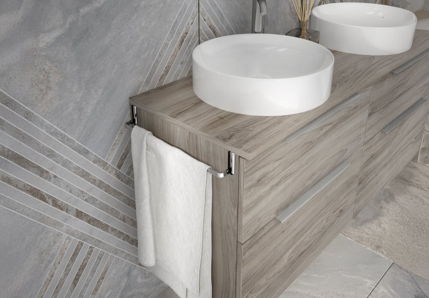 Meuble de salle de bains avec plan de toilette en bois Galsaky Coycama détail 2