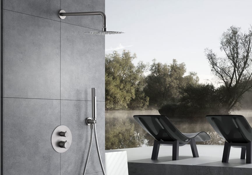 Ensemble douche et baignoire à encastrer Line Imex environnement 19