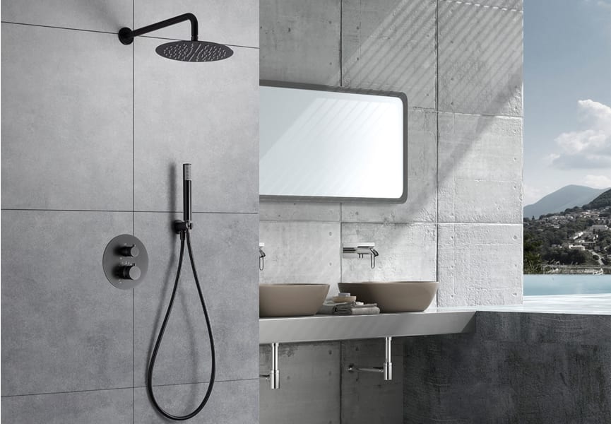 Ensemble douche et baignoire à encastrer Line Imex environnement 17