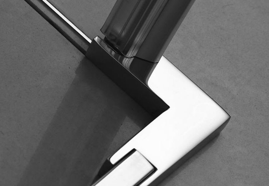 Paroi de douche sur mesure Elara Bruntec détail 3