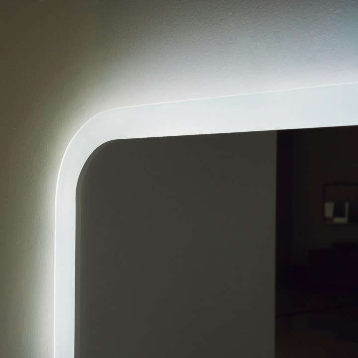 Miroir de salle de bains avec éclairage LED Praga Ledimex détail 3
