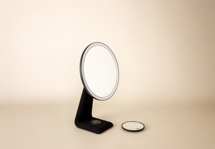 Cosmic Essentials miroir rond à led Essentials détail 4