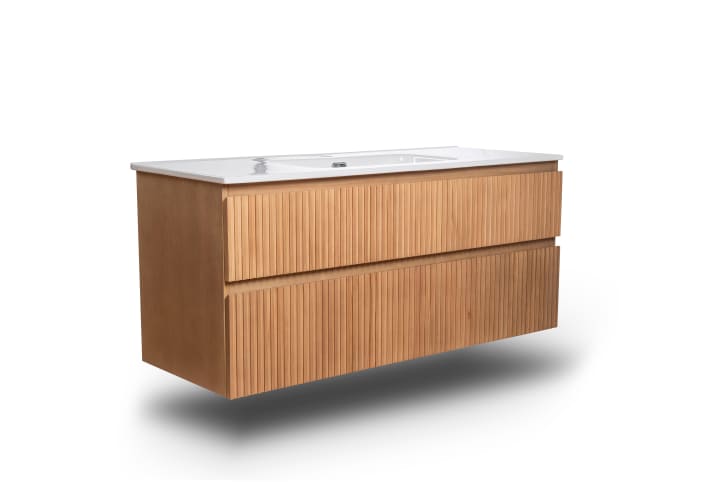 Ensemble de meuble de salle de bains en bois massif Alpes Bruntec détail 4