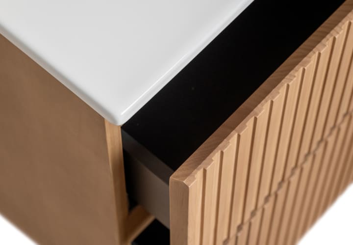 Ensemble de meuble de salle de bains en bois massif Alpes Bruntec détail 7