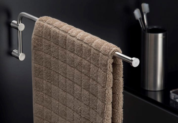 Porte-serviettes pivotant Logic Cosmic environnement 6