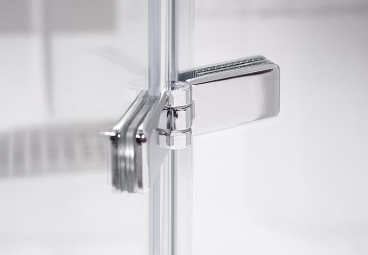 Bruntec Paroi de douche spacieuse sur mesure détail 1
