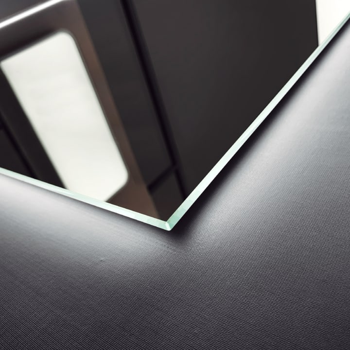 Miroir de salle de bains avec éclairage LED Italia Ledimex détail 5