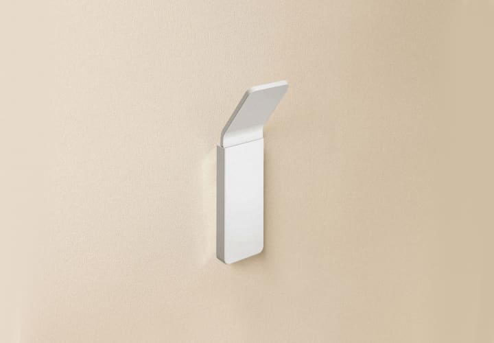 Cintre de salle de bain de salle de bain Line Cosmic principal 2