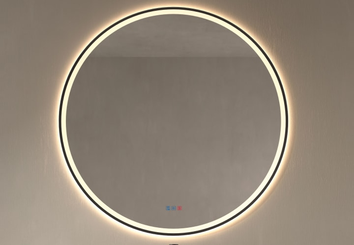 Miroir de salle de bains avec l'éclairage LED Aura Bruntec principal 1