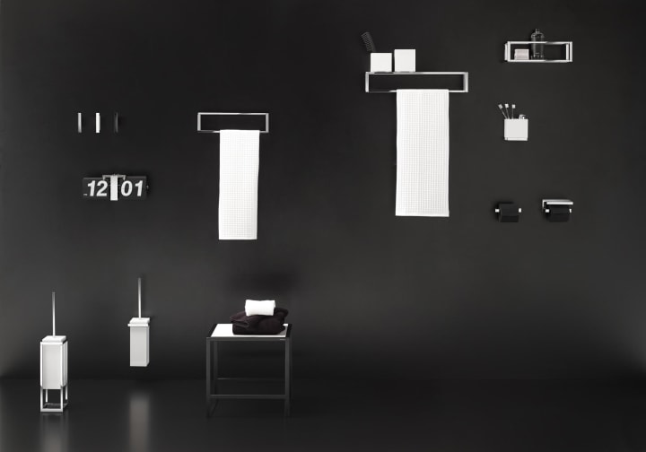 Bathroom Toilette brush set The Grid Cosmic environnement 3