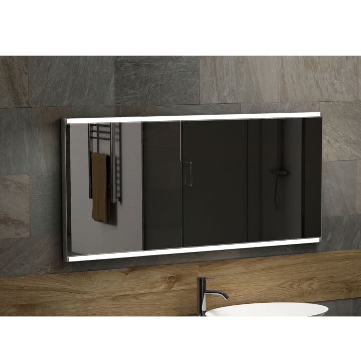 Miroir de salle de bains avec éclairage LED Tower Coycama environnement 3