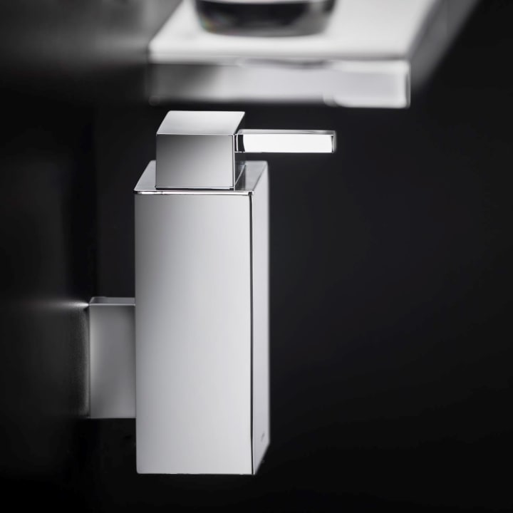 Bath Life Cosmic distributeur de savon environnement 2