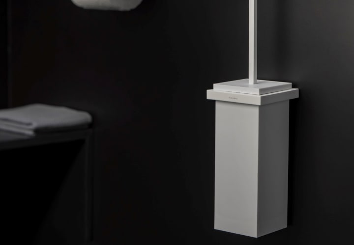 Bathroom Toilette brush set The Grid Cosmic environnement 4