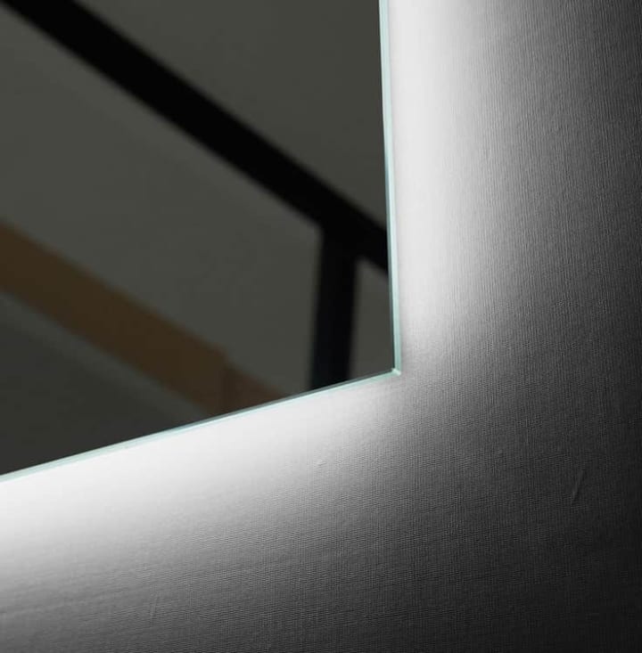 Miroir de salle de bains avec éclairage LED Suecia Ledimex détail 6